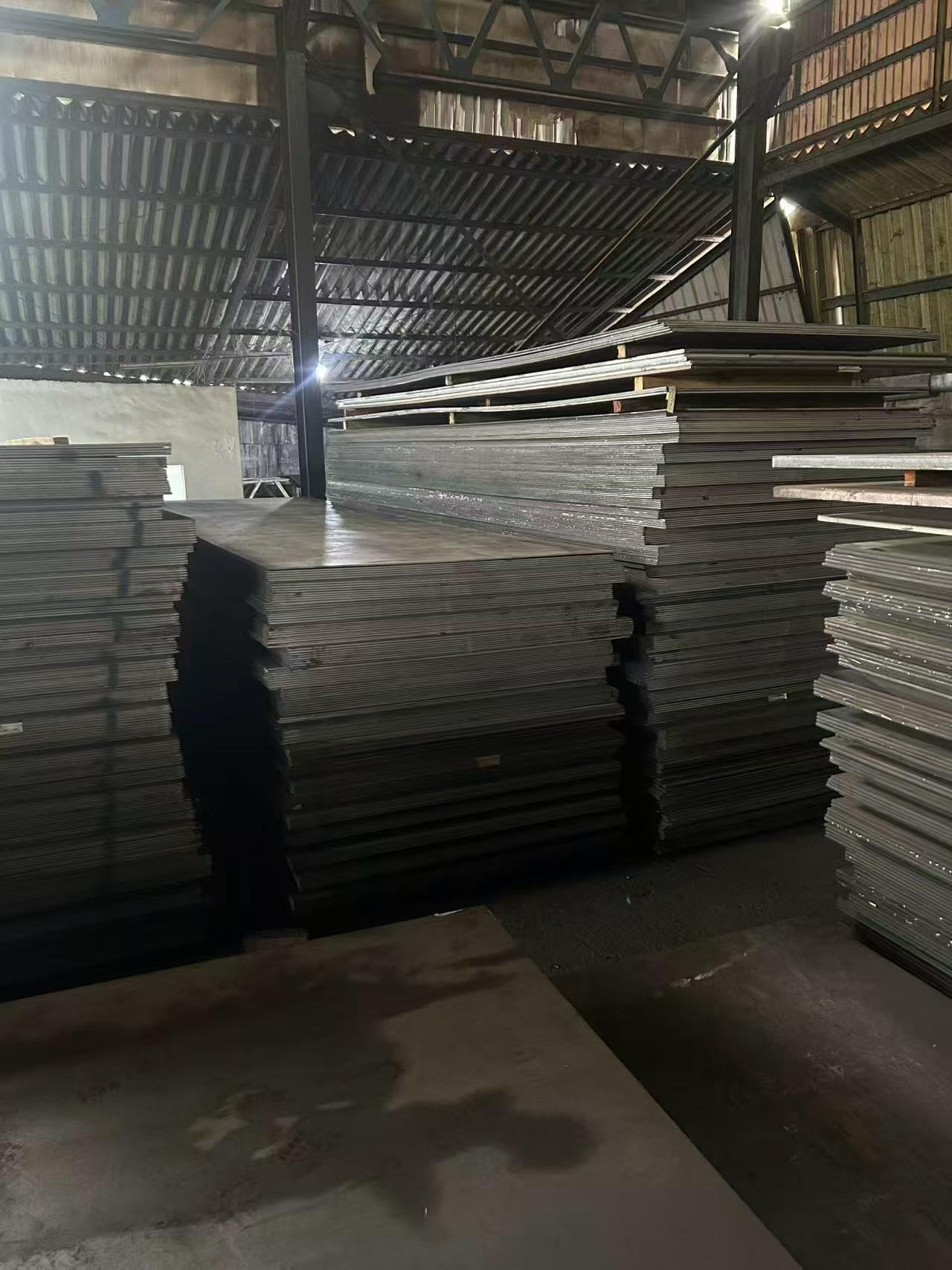 Steel plates stored in the warehouse